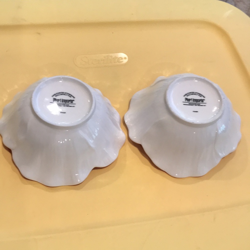 PIER 1 - Two (2) Red Yellow Flower Bowls Ice Cream Dishes - Picture 2 of 16